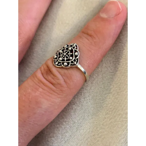 ring band sterling silver 925 beautiful unique lot a2 size 5 1.52g - Image 2
