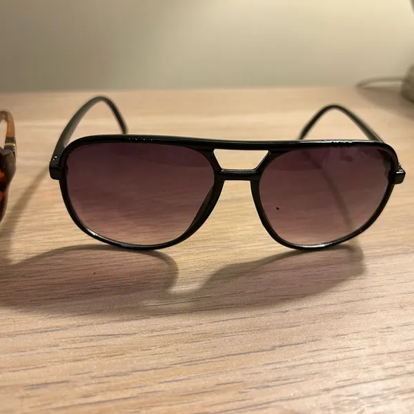 Tortoise Shell and Black Aviator Sunglasses Lot of 2 - Image 2