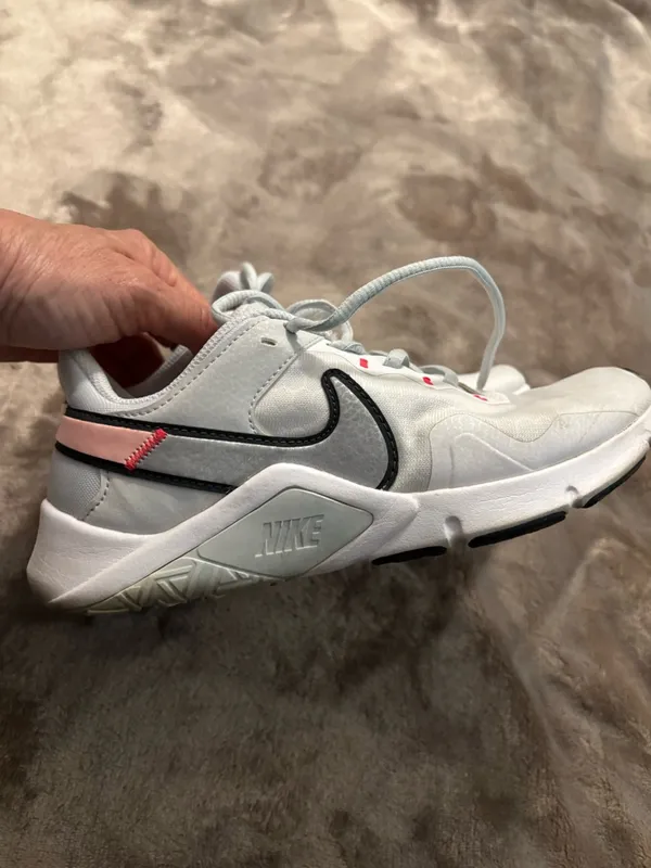 Nike Legend Essential 2 Women’s Sneakers Size 6.5 White/Gray/Pink - Image 3