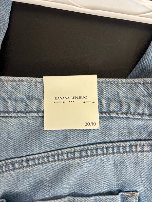 Banana Republic barrel high rise Jeans light wash size 30 - Image 4