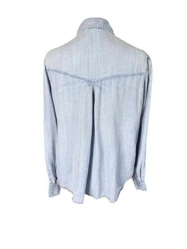 Women's blue jean-like long sleeve collared snap front lightweight shirt size S - Image 4