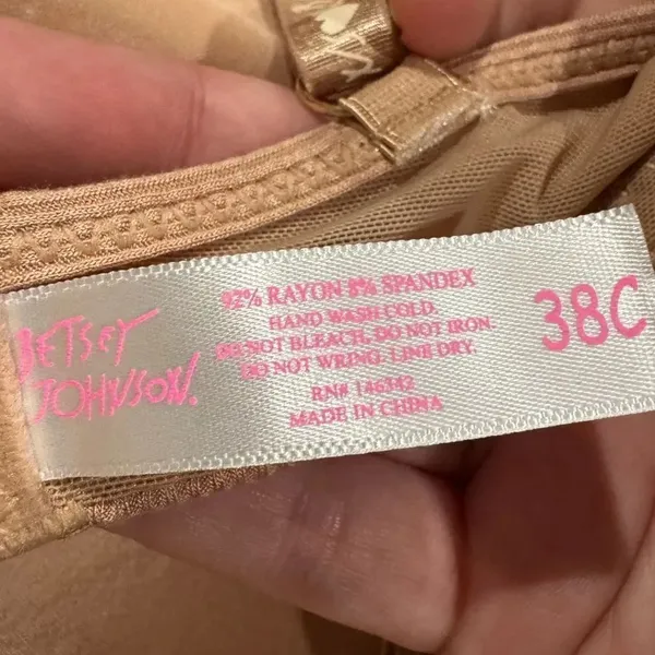 Betsey Johnson Tan Bra Women’s 38C - Image 3