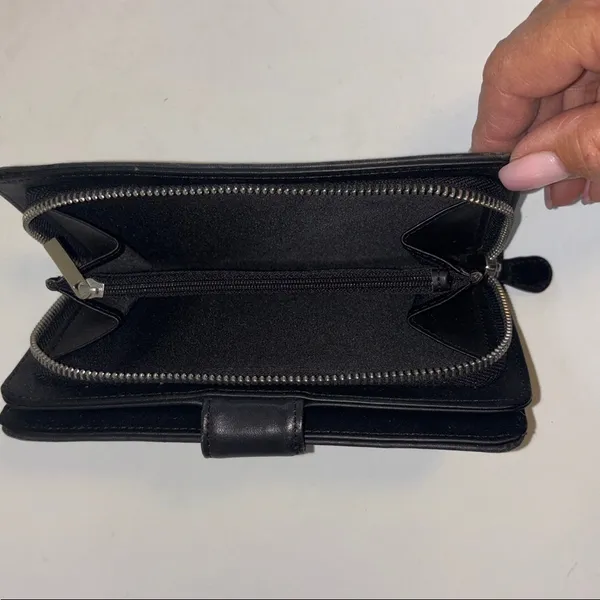 Safe Keeper Black Genuine Leather Wallet Multiple Card Holders Snap/Zip Closure - Image 7