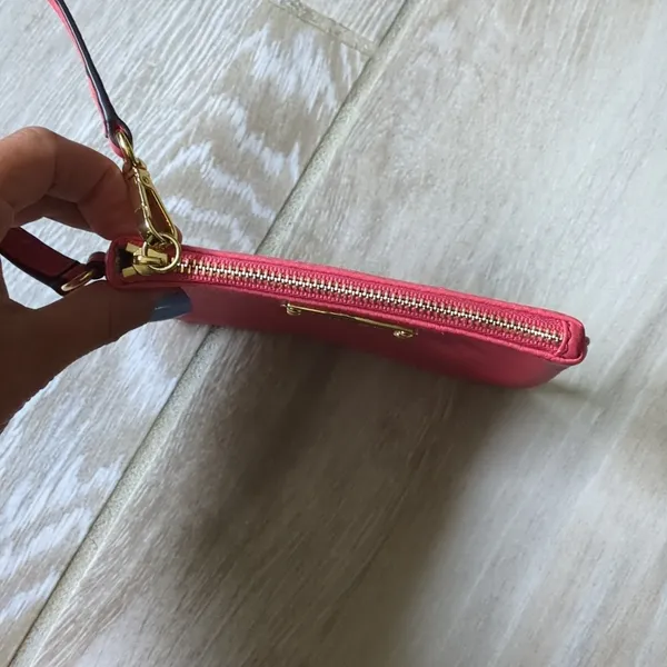 Michael Kors Coral Leather Wristlet with Card Slots - Image 3