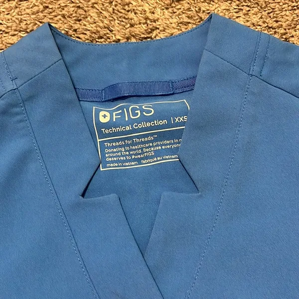 Figs Siaya Capri Blue V Neck Scrub Top‎ XXS - Image 5