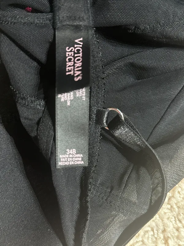 Victoria's Secret 34B Lingerie - Image 4