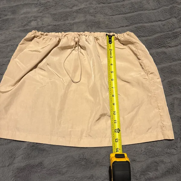Forever 21 Champagne Satin Mini Skirt Size M Elastic Waist - Image 4