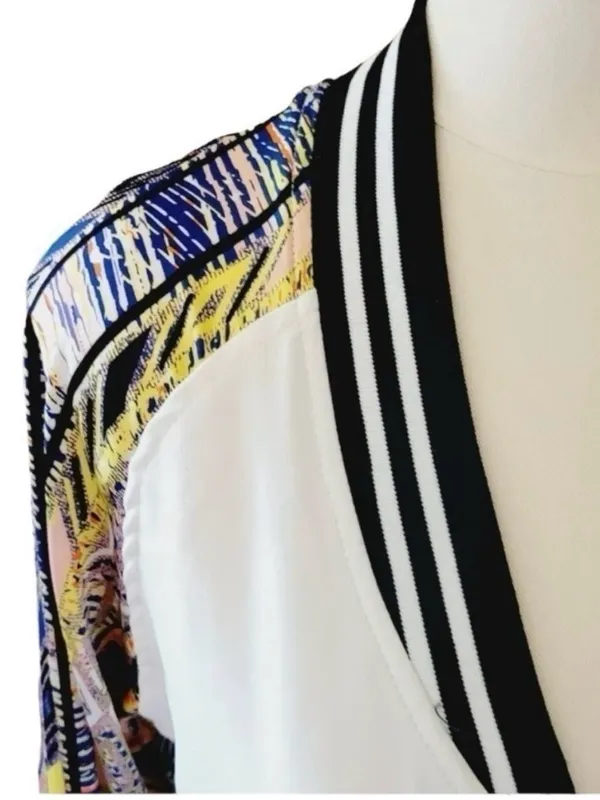 Gimmicks by BKE Embroidered Geometric Pattern Sleeve Bomber Jacket L - Image 5