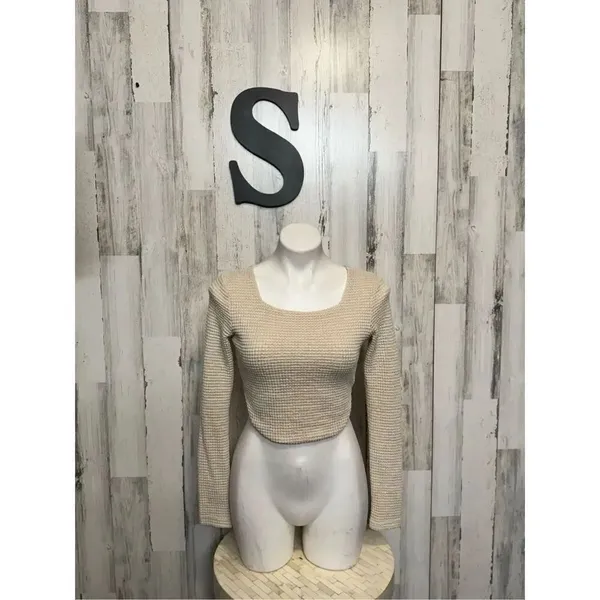 Tan long sleeve size small - Image 2
