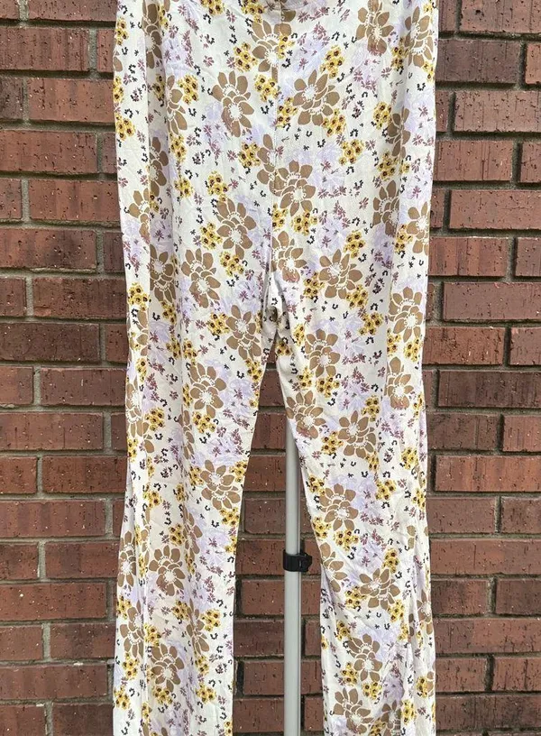 Free People Can't Take My Eyes Off Of You Flared Pants Floral Beige Size Large - Image 8