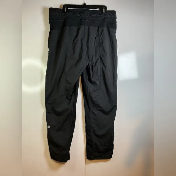 Lululemon Women's Black Jogger Pants 090 - Image 3
