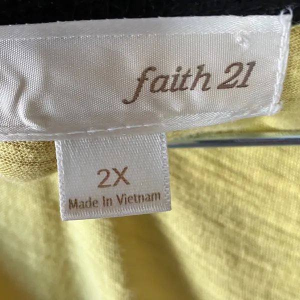 FINAL MARKDOWN Faith 21 Yellow Top 2X - Image 2