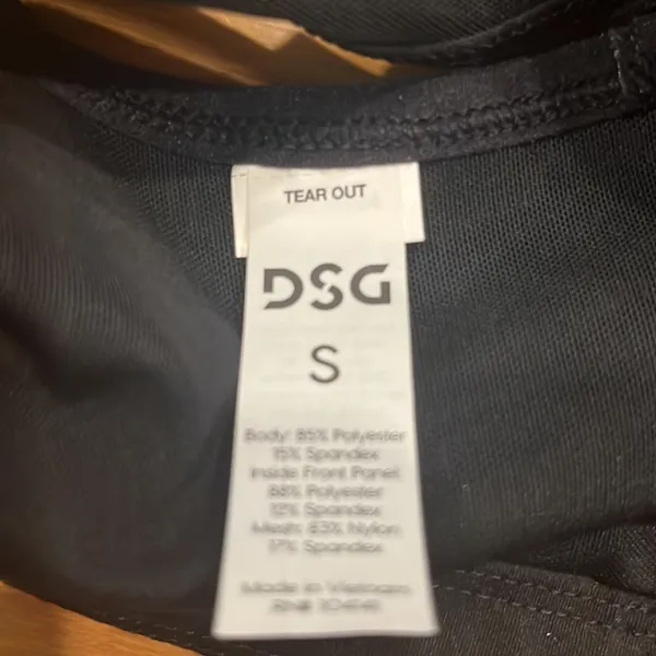 Nwt DSG medium support sports bra size small . - Image 4