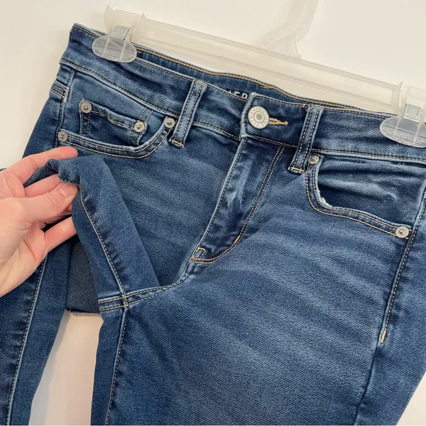 AMERICAN EAGLE Ne(x)t Level High-Waisted Jegging Soft Knit Hi-Rise Dark Ripped 4 - Image 11