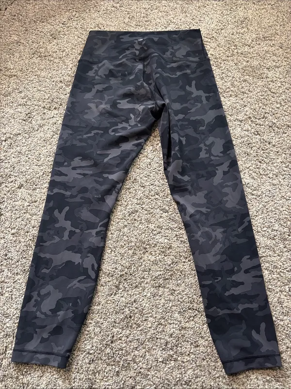 Lululemon Wunder Train High-Rise Tight 25" size 10 - Image 3