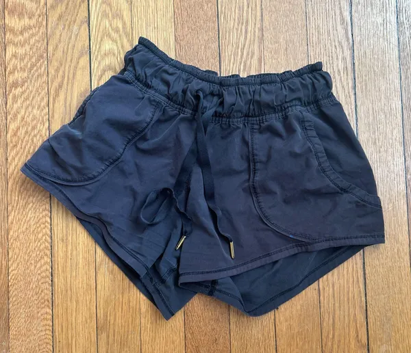 Vintage Lululemon Work It Out Shorts - Image 2
