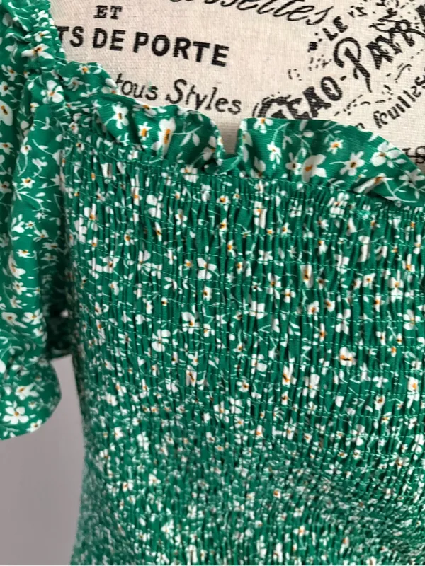 PRETTYGARDEN Green Floral Midi Dress with Smocked Bodice and Puff Sleeves - Image 3