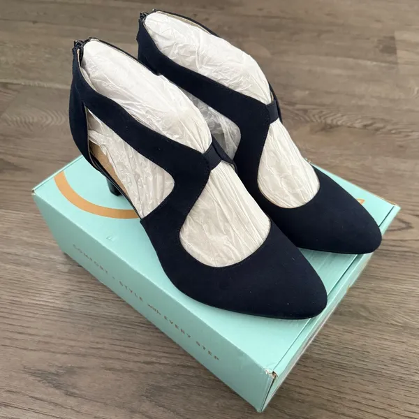 LifeStride Giovanna 2 Pump Faux Suede Cutout Heel Dress‎ Shoe Size 9.5W Navy NWB - Image 5