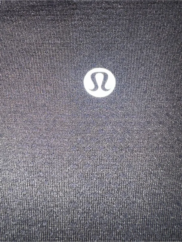 Lululemon Swiftly Tech Short Sleeve 2.0 Tee Black Size 4 EUC - Image 3