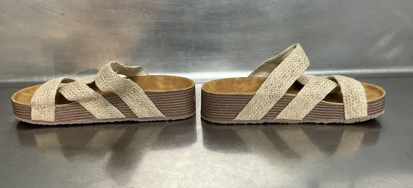 Women’s Tan Slides with Woven Straps - Size 42 EU - NWOT - Image 3