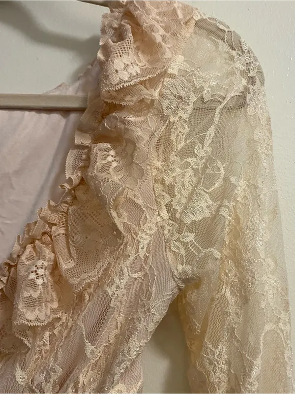 Womens Off The Shoulder Lace Top S 34” Ivory Lace Up Front Long Sleeve Boho - Image 9