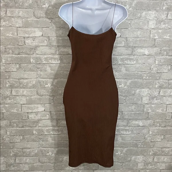 Missguided Rich Brown Ribbed Bodycon Midi Dress - Image 3
