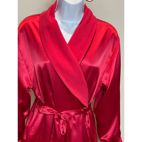 Victoria’s Secret Angels Red Satin Fleece Lined Robe Size XS/S Cozy Basic - Image 2
