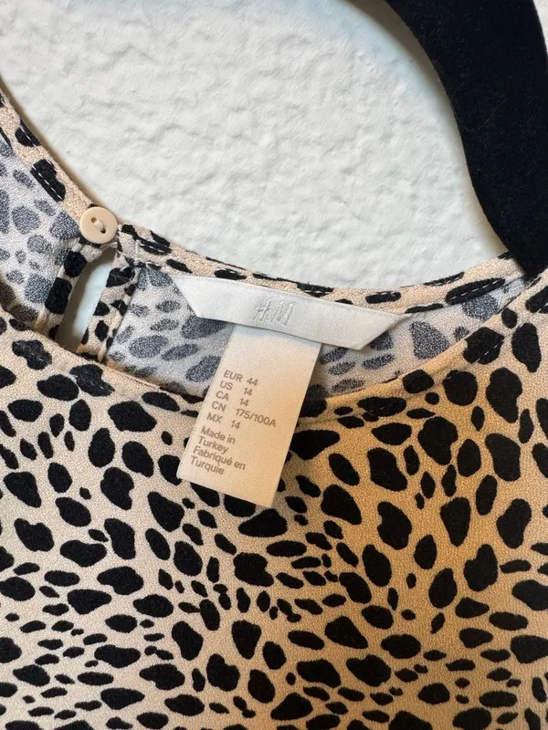H&M Bell Sleeve Dress Size 14 Animal Print Keyhole Back - Image 3