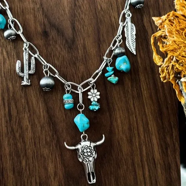 Southwestern turquoise and silver necklace and bracelet set - Image 8