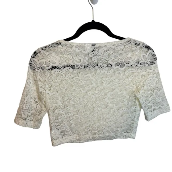 Divided White Floral Lace Cropped Top - Image 2