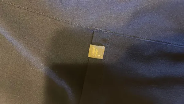 Fabletics tablets navy scrub joggers - Image 4