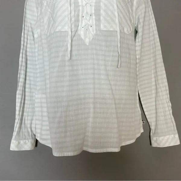 Mountain Hardwear Shirt Women Medium Striped White Blue Lightweight Long‎ Sleeve - Image 5