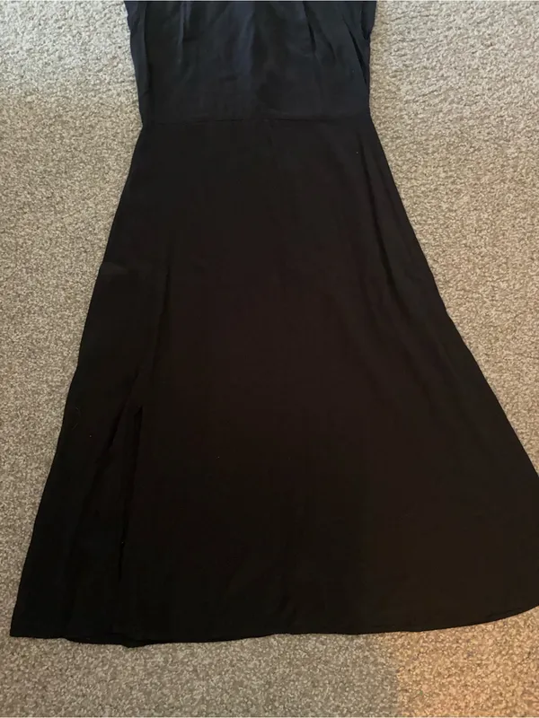 LOFT Black Cap-Sleeve Maxi Dress with Gathered Waist - Image 4