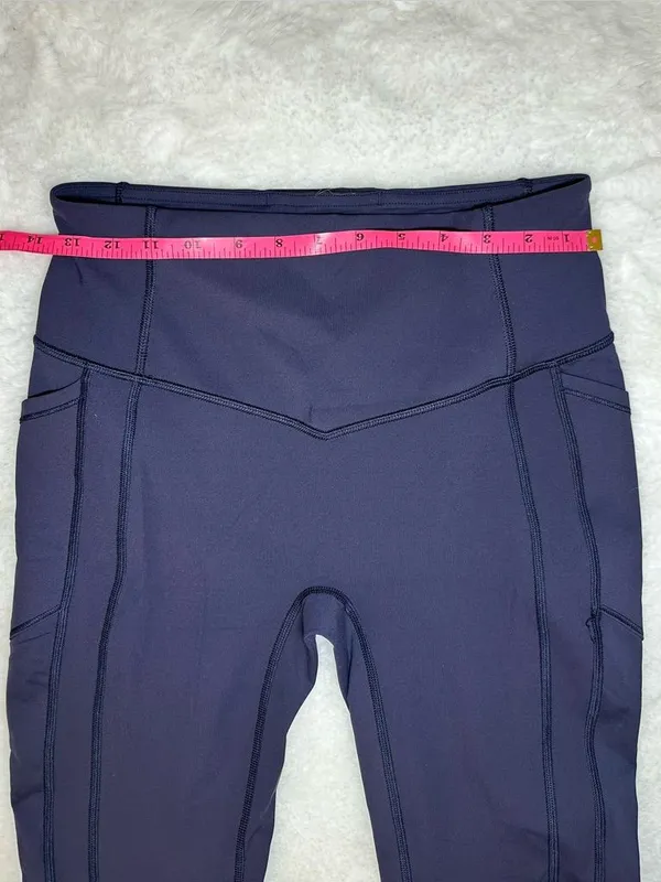LULULEMON High Rise Pocket Leggings Crop Women’s 8 Navy Blue Activewear Yoga - Image 3