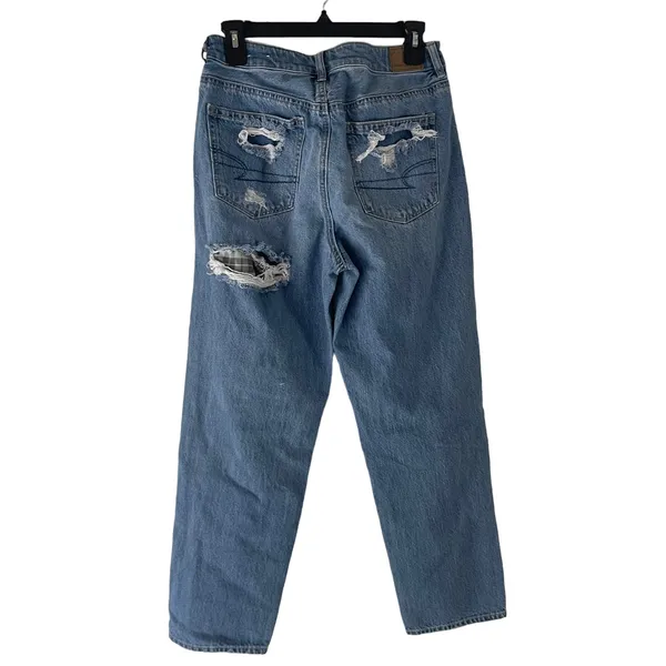 American Eagle Women's Size 8 Mom Plaid Patch‎ Distressed Straight Jeans - Image 6