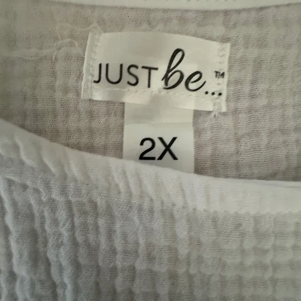Just Be White 100% Cotton Gauze Ruched Side Crop Top Plus‎ Size 2X Short Sleeve - Image 2