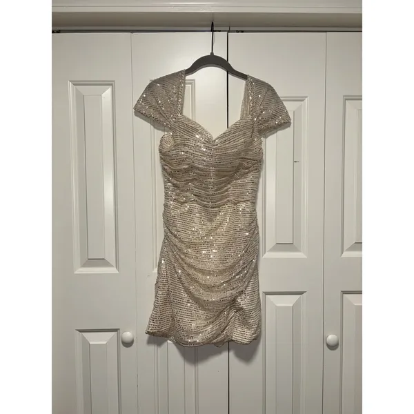 Sequin Ruched Mini Dress Size 6 Elegant Party Dress - Image 3