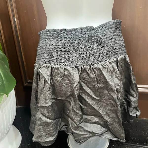 Aerie Gray Skorts with Ruched Waistband and Flowy Silhouette - Image 3
