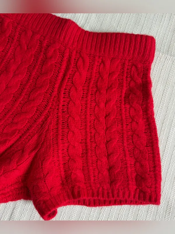 Daily Drills Knit Shorts in Red Size XS/S - Image 3