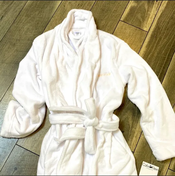 Calvin Klein Robe - Image 2