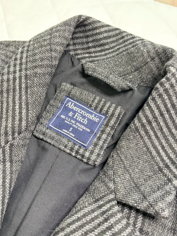 Abercrombie & Fitch Gray Plaid Long Coat Old Money Preppy Academia Tailored S - Image 7