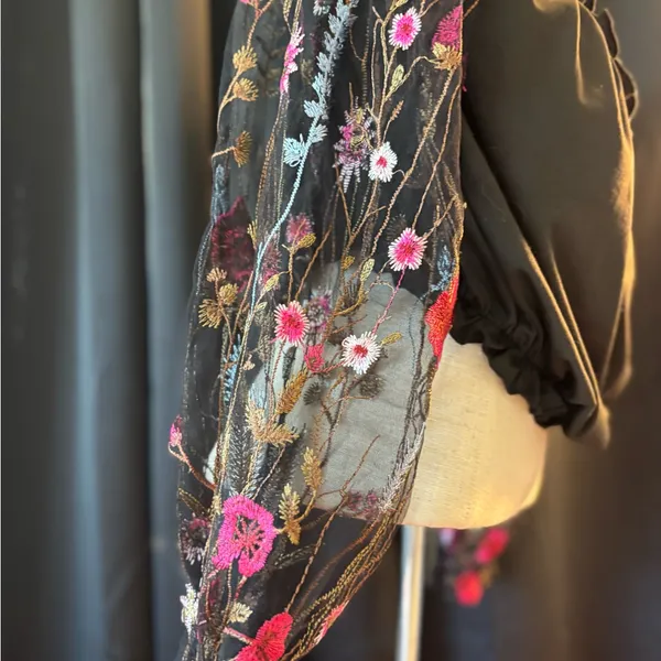 Chic Black Floral‎ Women's Blouse Size XL - Image 9