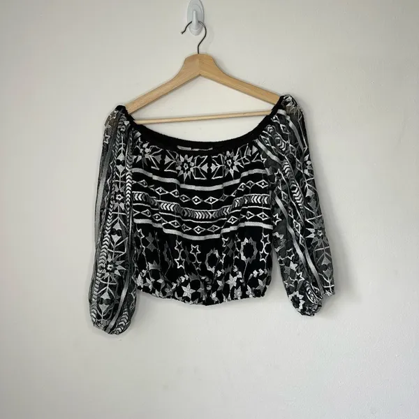 Jen's Pirate Booty‎ Embroidered Long Sleeve Metallic Silver Off Shouder Top Boho - Image 2