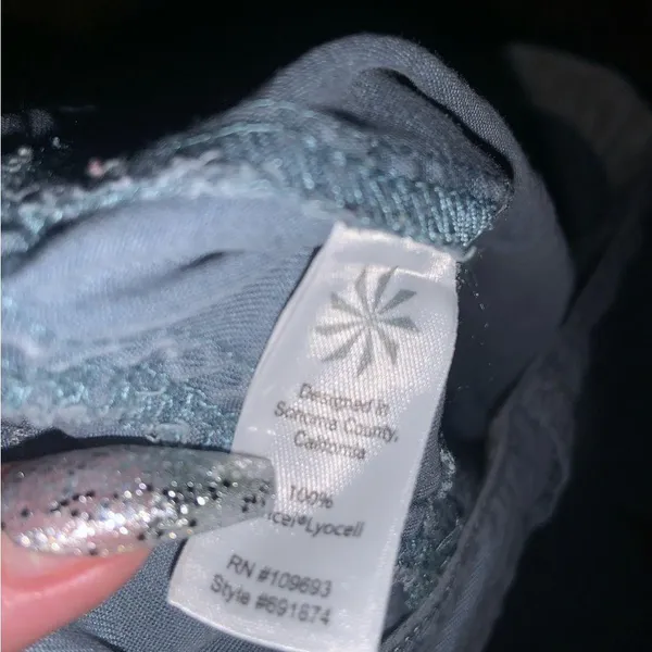 Athleta light blue Albion cargo hiking pants size 4 68$ - Image 2