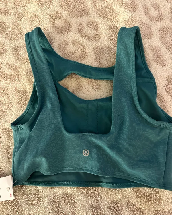 Cut-Out Tank - Image 3