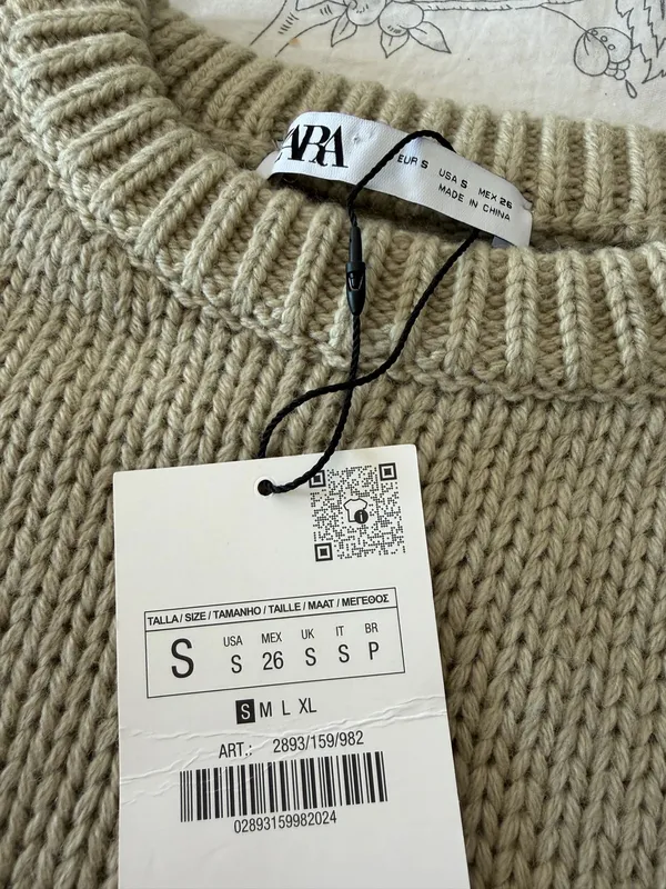 ZARA Sweater Small  - Image 4