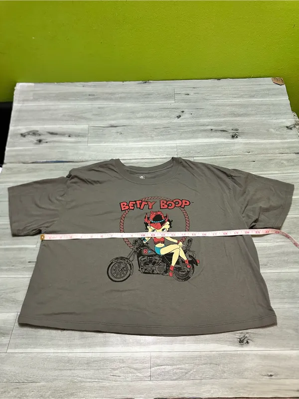 Betty Boop Women’s Tee with White Logo L - Image 6