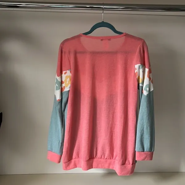 New Large Lightweight Heimish Sweater - Image 2