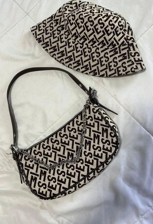 Hennes & Mauritz Bucket Hat - Image 7