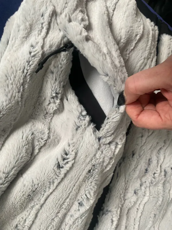 The North Face Furlander Faux Fur Hooded Gray Vest Medium - Image 9